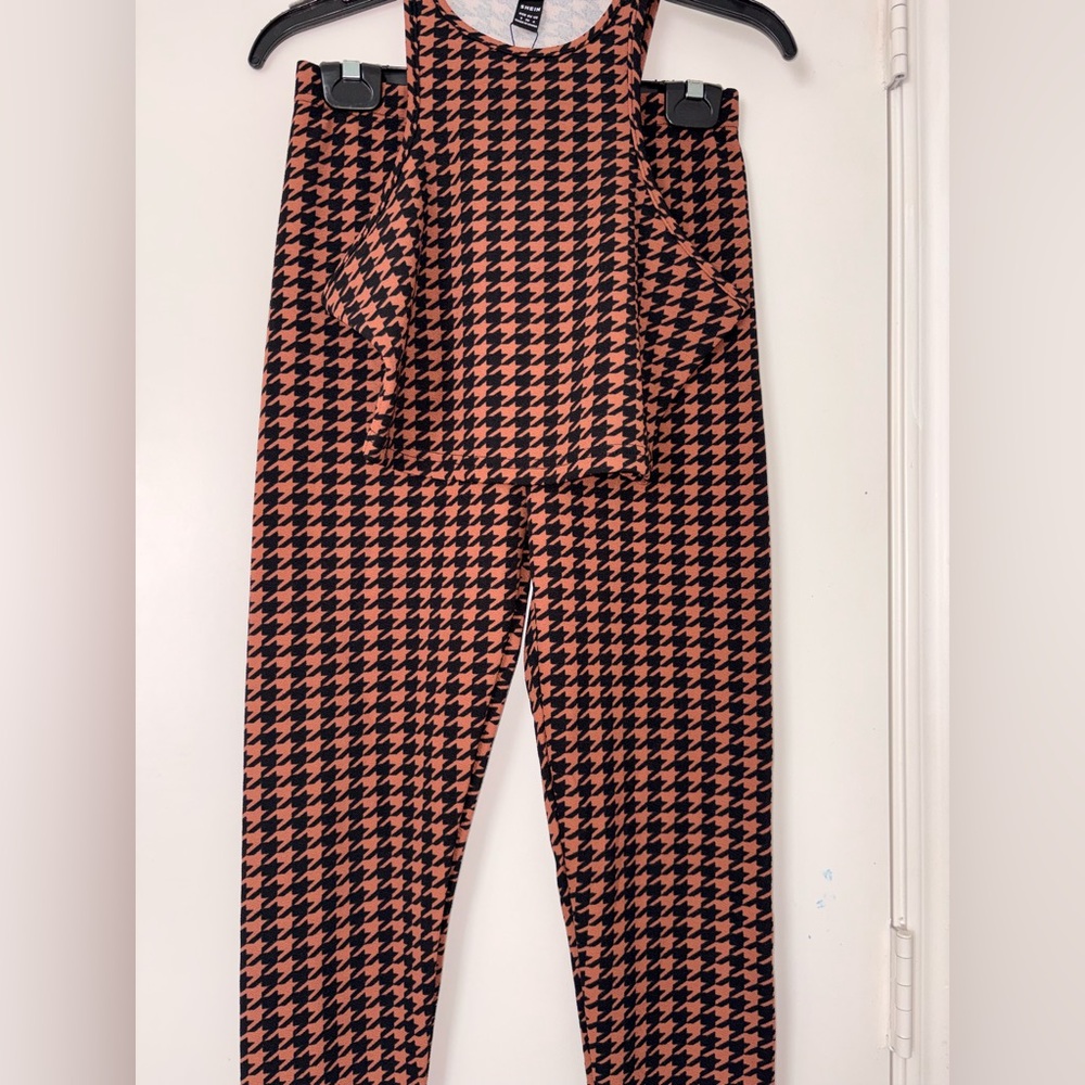 SHEIN Houndstooth Top and pants in Black and Rust